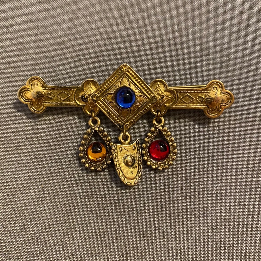 Vintage brass pin, ornate bar